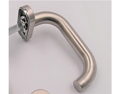  Klika HELEN s pružinou L ovál rozeta NEREZ